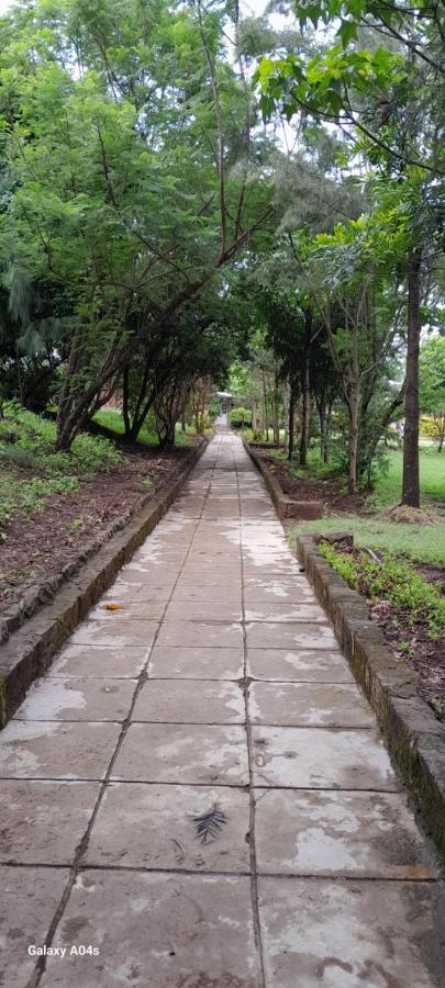 Esikar Gardens Hotel Narok 외부 사진