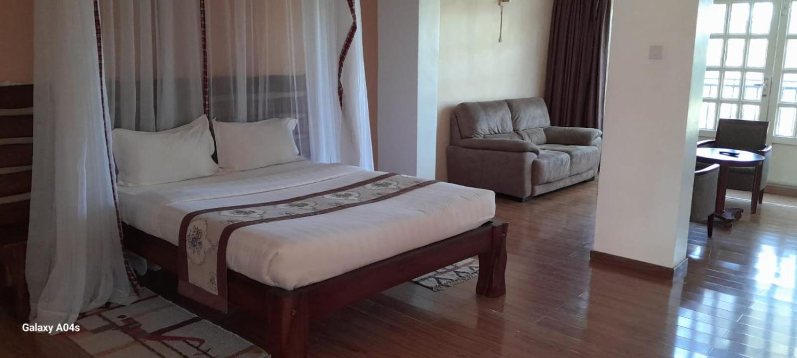 Esikar Gardens Hotel Narok 외부 사진